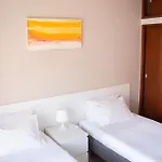شقة Apartamentos Central كوارتيرا